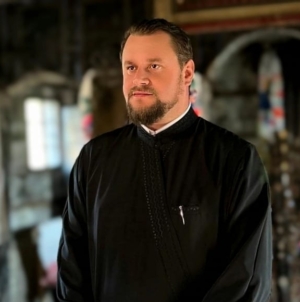 Pr. Adrian Dobreanu: Lacrimile lui Hristos – viață și Înviere; Scurtă meditație în Sâmbăta lui Lazăr