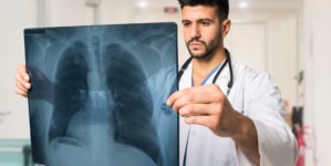 Ziua de 12 noiembrie este dedicată luptei împotriva pneumoniei
