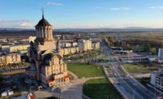 Programul liturgic al Catedralei Episcopale „Sfânta Treime” Baia Mare de Praznicul Nașterii Domnului