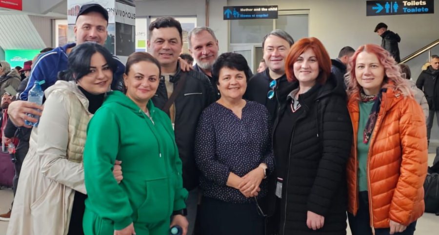 Profesori și masteranzi din cadrul Facultății de Litere CUNBM, la conferința internațională „Ancrages et déplacements dans les pratiques culturelles vivantes”