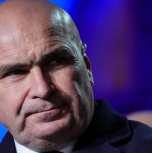 Ilie Bolojan discută reducerea concediului pentru mame