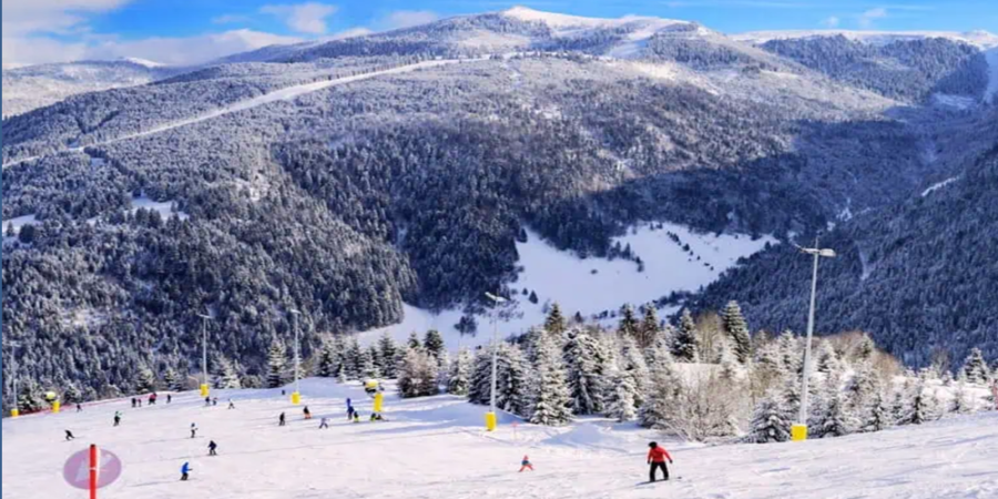 Adrenalină și peisaje spectaculoase: Borșa, transformată în platou de filmare pentru trilogia „URA”