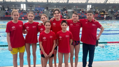 Înot: Opt medalii obținute de sportivii C.S.M. Baia Mare la Campionatul regional de cadeți 12-13 ani