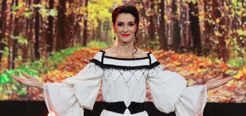 Iuliana Tudor, alături de maramureșeni în cadrul Spectacolului Aniversar al Ansamblului Folcloric Național „Transilvania”