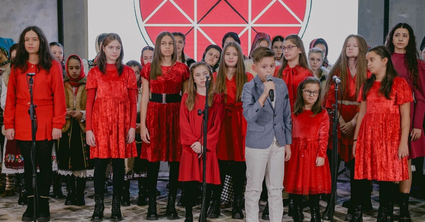 Elevi din cadrul Școlii Populare de Artă din Baia Mare vor susține un spectacol la Centrul Social Multifuncțional „Rivulus Pueris”