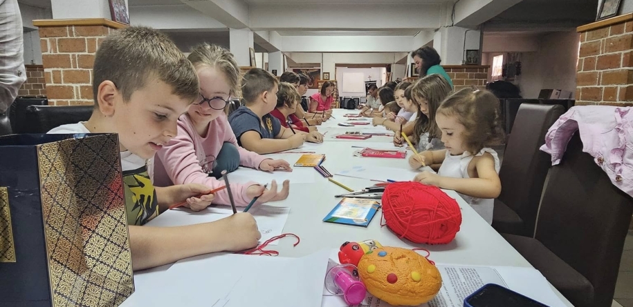 Ateliere de încondeiere a ouălor de Paști la Parohia „Înălțarea Domnului” Baia Mare