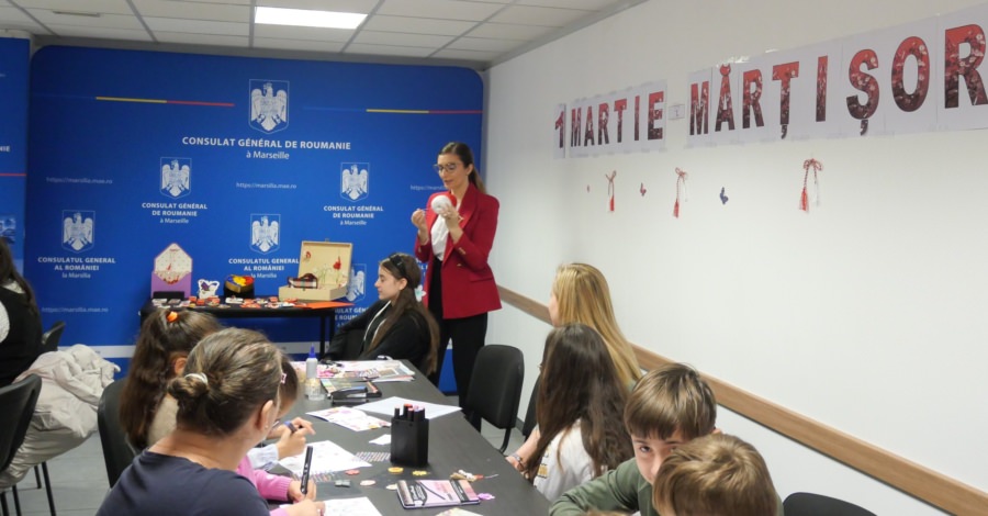 Vișeuanca Anuța Pop le-a vorbit copiilor români din Marsilia despre Mărțișor, realizând alături de ei frumoasele simboluri ale primăverii
