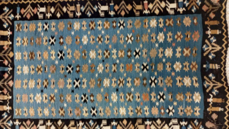 Povestea covorului maramureșean de Botiza, aflat în patrimoniul Muzeului de Etnografie și Artă Populară Maramureș
