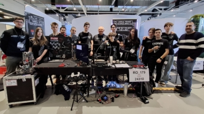 Echipa de Robotică EXOROS din cadrul Colegiului „George Barițiu” Baia Mare a participat la cel mai important turneu de robotică din România