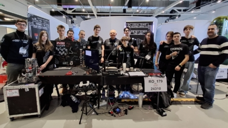 Echipa de Robotică EXOROS din cadrul Colegiului „George Barițiu” Baia Mare a participat la cel mai important turneu de robotică din România
