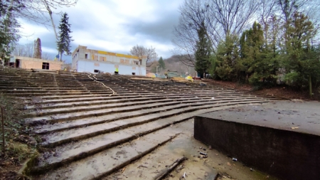 Teatrul de vară din Baia Mare a intrat în reabilitare