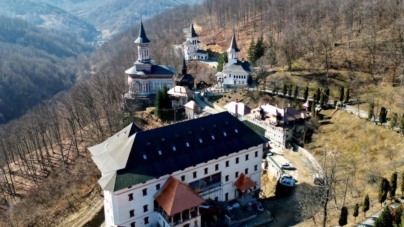 Care este programul sfintelor slujbe în Săptămâna Patimilor la Mănăstirea Rohia