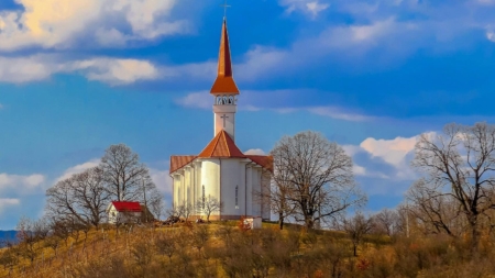 Sărbătoarea hramului mic la Mănăstirea Greco-Catolică din Băsești. Programul evenimentelor liturgice și culturale