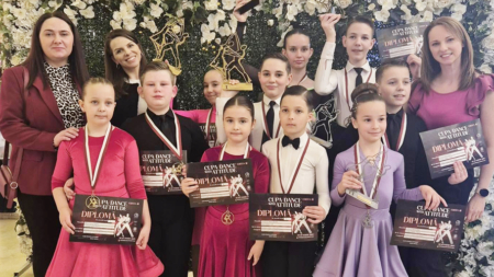 Rezultate frumoase obținute de sportivii Dance Light Baia Mare la Cupa „Dance With Attitude”