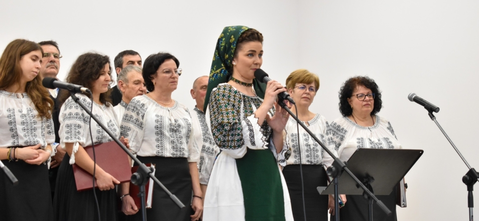 Credință și tradiție: Concertul de pricesne din Fântânele a adus în fața publicului momente frumoase și profunde