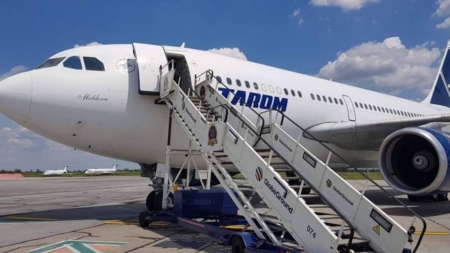 Știai că la TAROM plăteai o taxă de serviciu? Acum nu mai există