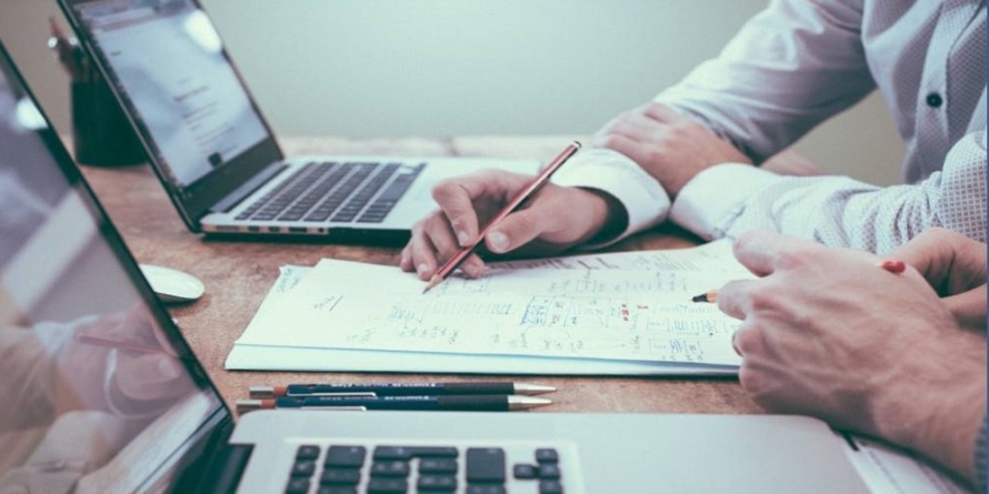 Guvernul face pasul spre digitalizare: REGES-ONLINE va înlocui Revisal