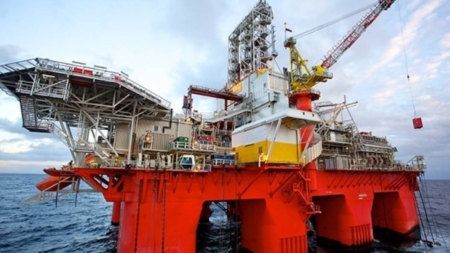 A început forajul primei sonde de exploatare a gazelor naturale în Marea Neagră