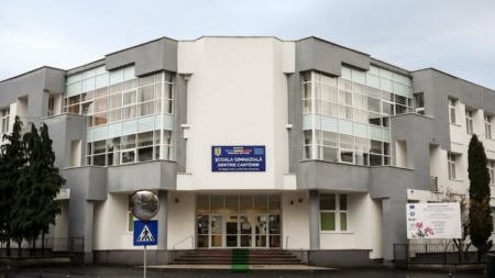 Rezultate impresionante obținute de un elev al Școlii Gimnaziale „Dimitrie Cantemir” la Olimpiada Națională de Fizică