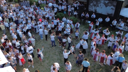 „Joc în sat” organizat la Rogoz în a doua zi de Paști