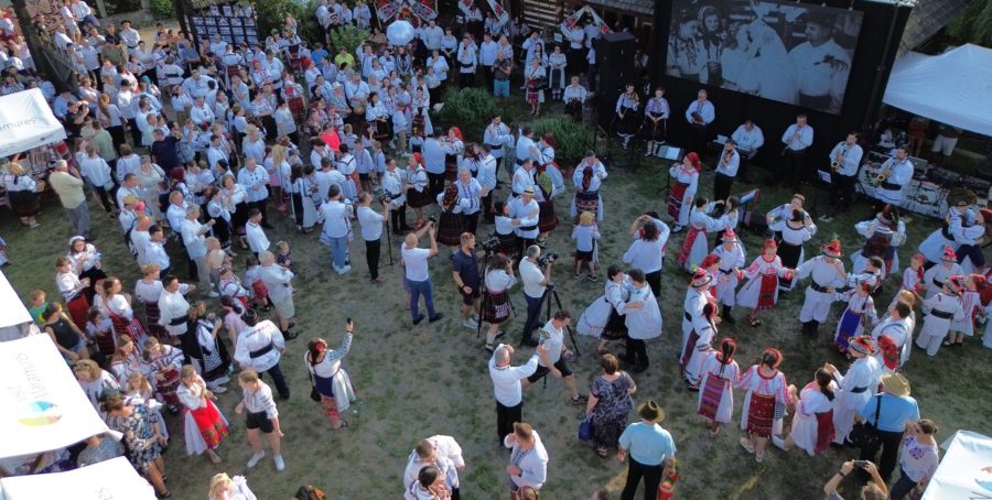 „Joc în sat” organizat la Rogoz în a doua zi de Paști