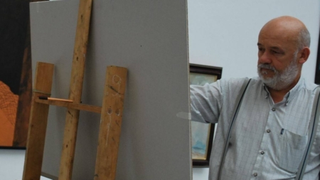 Artistul Mircea Bochiș vernisează în Cluj-Napoca expoziția „Piese de identitate”