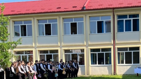 Elevi ai Seminarului Teologic Baia Mare, premiați la Concursul Național de limba engleză „Quest”