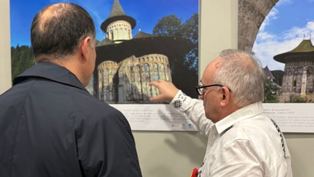 Artistul fotograf băimărean Tudorel Ilie a vernisat expoziția „COMORILE ROMÂNIEI din Patrimoniul Cultural Mondial UNESCO” în orașe importante din Spania