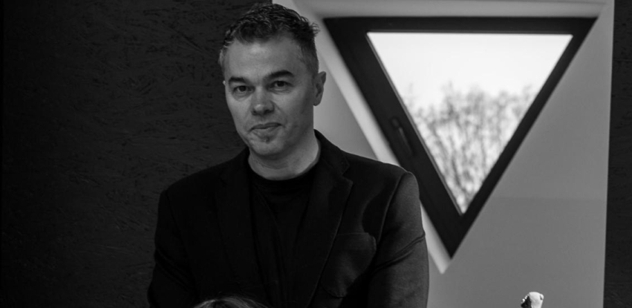 Expoziția „Noi și ele”, autor Felix Aftene, va fi vernisată la Muzeul Județean de Artă «Centrul Artistic Baia Mare»