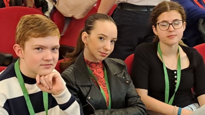 Trei elevi de la „Șincai” vor reprezenta Maramureșul la faza națională a olimpiadei școlare de dezbateri