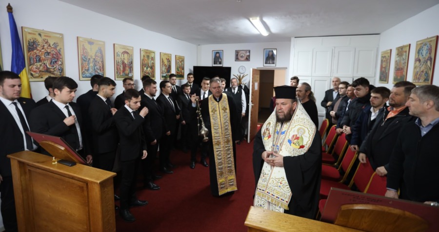 PS Timotei Sătmăreanul a binecuvântat cabinetul de Practică Liturgică din cadrul Domeniului de Teologie Ortodoxă „Justinian Arhiepiscopul” a CUNBM