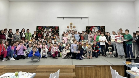 Căminul Cultural din Vișeu de Jos a găzduit un atelier special dedicat sărbătorilor pascale