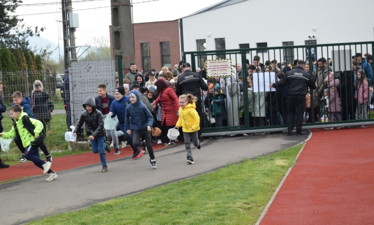 Copiii din Seini au participat la o vânătoare de ouă de Paști