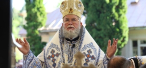 PS Părinte Iustin împlinește mâine 65 de ani; Slujbă arhierească la Catedrala Episcopală din Baia Mare