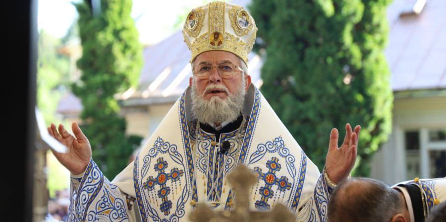 PS Părinte Iustin împlinește mâine 65 de ani; Slujbă arhierească la Catedrala Episcopală din Baia Mare