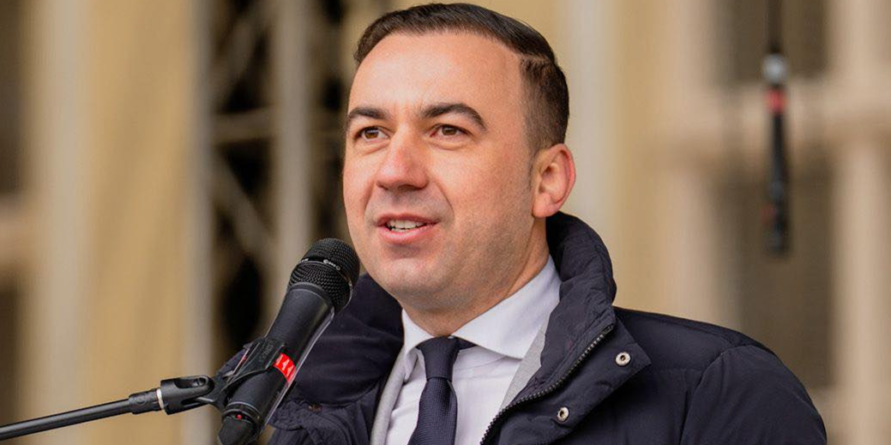 Bogdan Ivan, ministrul energiei, a declarat oficial criză în aprovizionarea cu țiței
