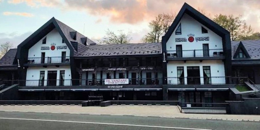 Hanul Țentea din Pasul Gutâi a fost scos la vânzare