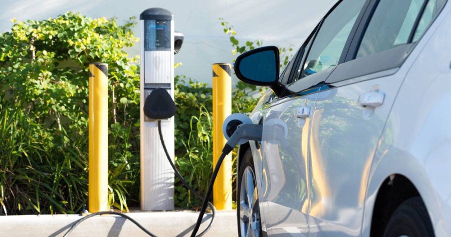Drumuri mai scurte pentru posesorii de Tesla din Maramureș – service complet la Cluj
