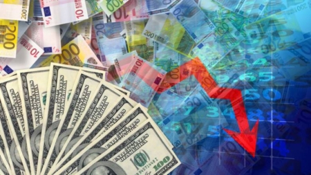 Ce se întâmplă cu dolarul și de ce contează pentru noi toți