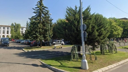 Parcarea de pe Gheorghe Șincai din Baia Mare – teren public sau măr al discordiei?