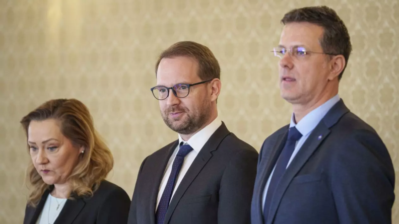 Lichelism marca USR. Elena Lasconi: I-aș întreba pe colegii mei cât e darul și cine îl dă…?