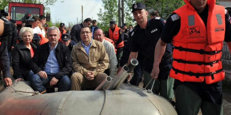 Victor Ponta și inundațiile salvatoare