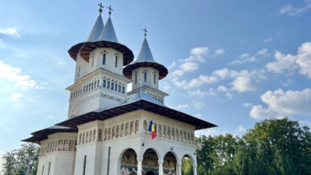 „Duminica la Florii”: Concert de pricesne la Mănăstirea Dealu Mare