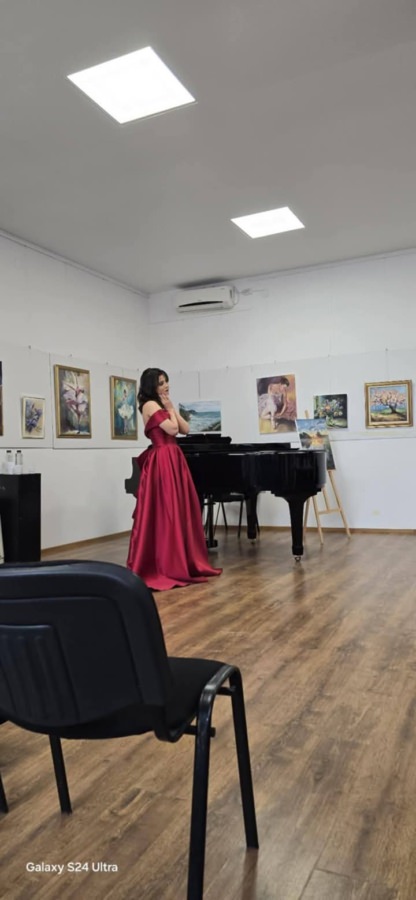 Mihaela Hotea de la Colegiul de Arte din Baia Mare a obținut premiul special la Olimpiada Națională de Interpretare Instrumentală, Vocală și Studii Teoretice Muzicale