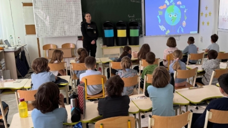 Lecții despre protejarea mediului de la polițiștii locali pentru cei mici