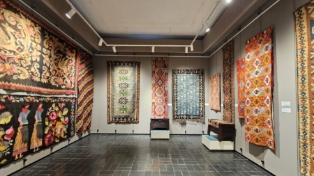 Expoziția ”Tehnici tradiționale de realizare a covoarelor în România și Republica Moldova” și-a deschis porțile