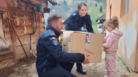 Daruri de la polițiștii de frontieră din Poienile de sub Munte