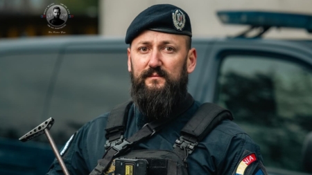 Jandarmi în proiectul fotografic ”700 de portrete – Baia Mare”