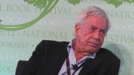 A murit Mario Vargas Llosa