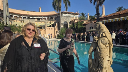 Diana Șoșoacă – ambasadoare de ocazie în SUA, la Mar-a-Lago